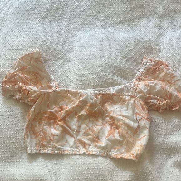 Orange & White Abercrombie Crop top, size Medium NWT! - Picture 3 of 5